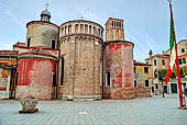 Venezia, Ciesa di S. Giacomo dell'Orio, absidi. 